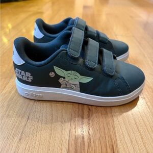 Adidas Kids Legend Ivy Off White Advantage Mandalorian CF Tennis Shoes Size 12 K